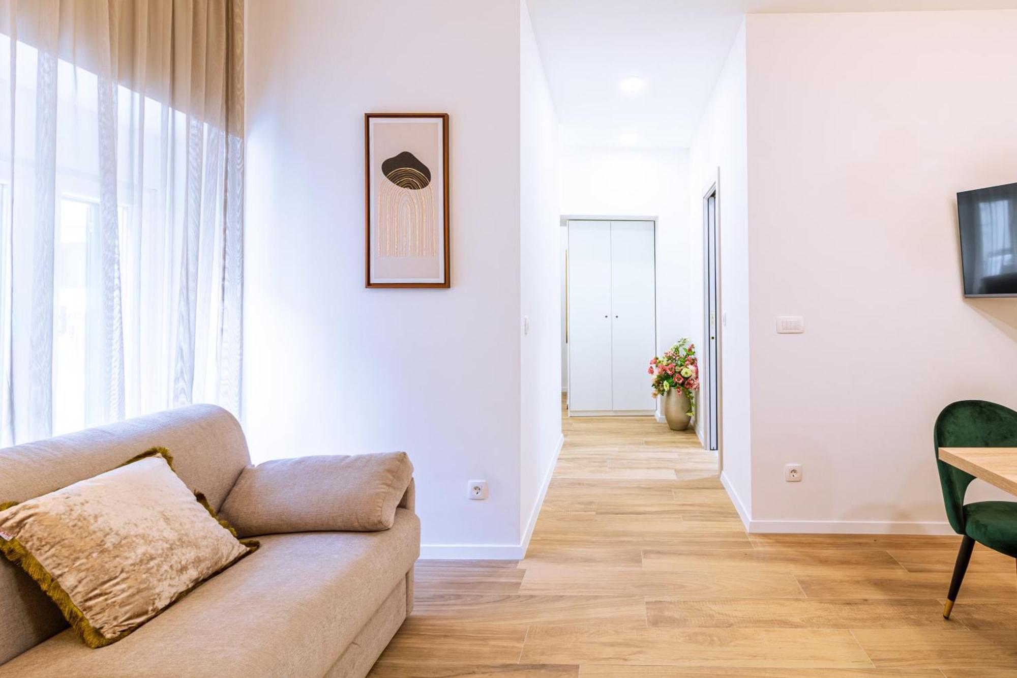 Luxury 2 Bedroom-2 Bathroom Apartment & Studio App With Rooftop Terrace สปลิท ภายนอก รูปภาพ