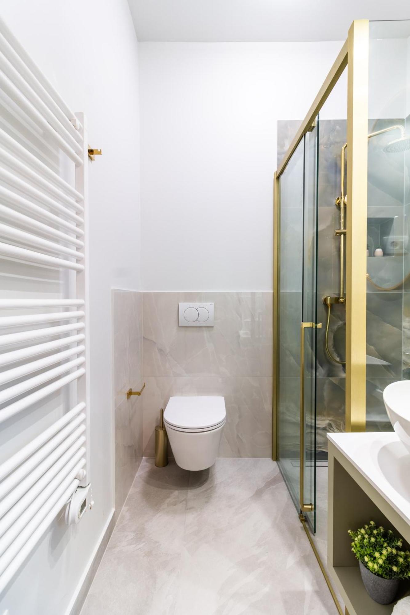 Luxury 2 Bedroom-2 Bathroom Apartment & Studio App With Rooftop Terrace สปลิท ภายนอก รูปภาพ