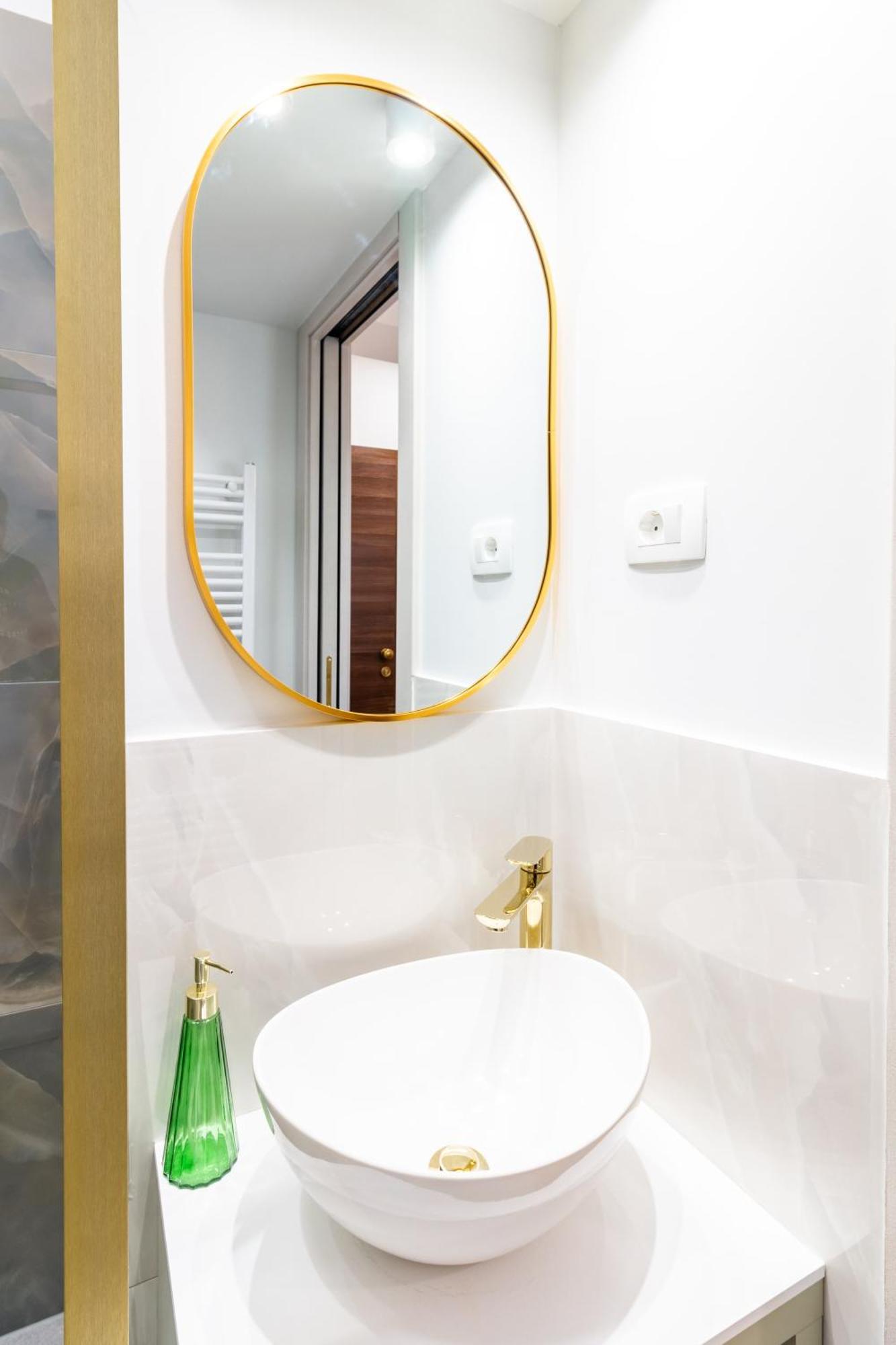 Luxury 2 Bedroom-2 Bathroom Apartment & Studio App With Rooftop Terrace สปลิท ห้อง รูปภาพ